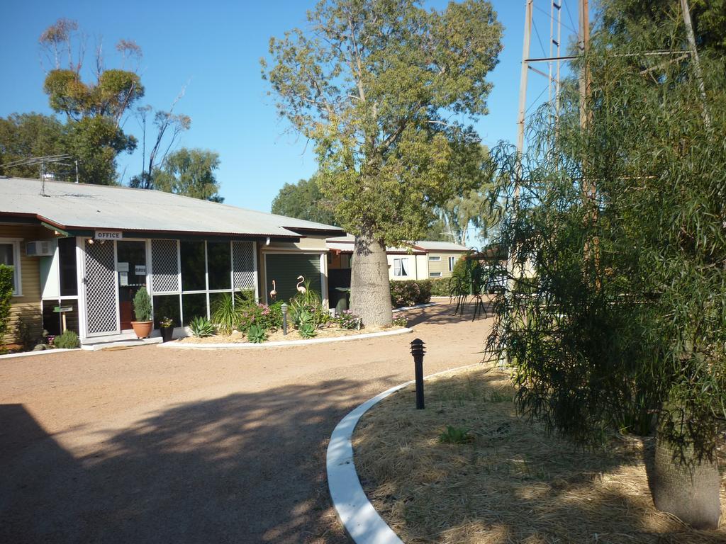 Roma Aussie Tourist Park Motel Exterior foto