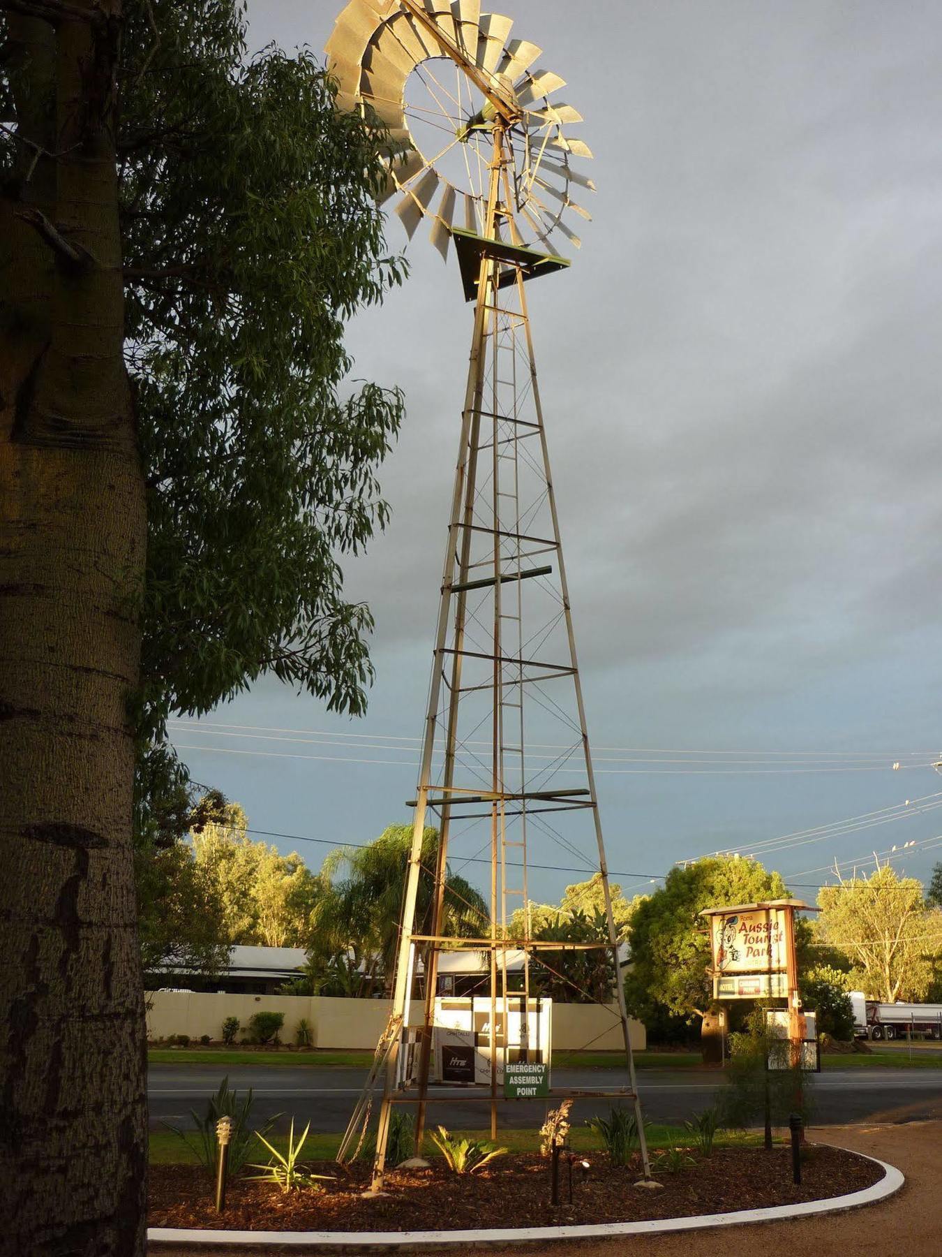 Roma Aussie Tourist Park Motel Exterior foto